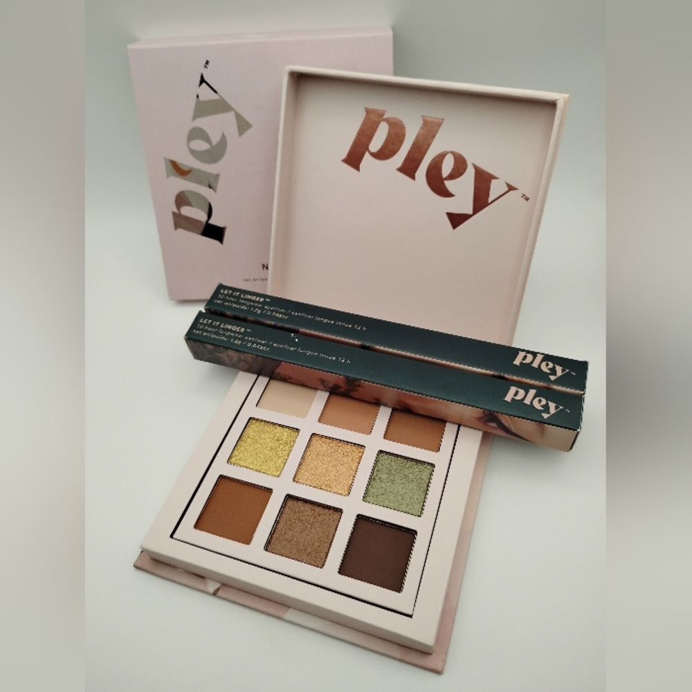Pley Eyeshadow Palette with Lip Liner In Flora And Firewood Bundle BNIB